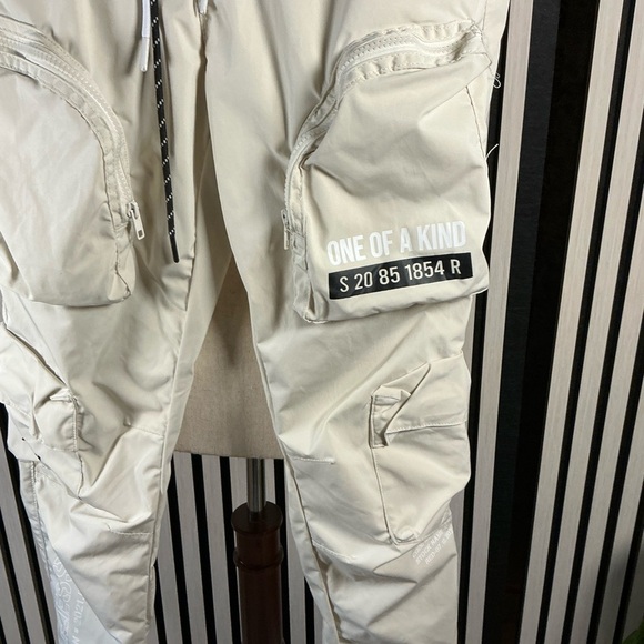 New Women's Cream Joggers with Pockets Sz XS - Picture 2 of 8